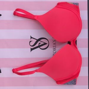 Victoria's Secret Pink Coral  Wear Everywhere Push Up Size32A